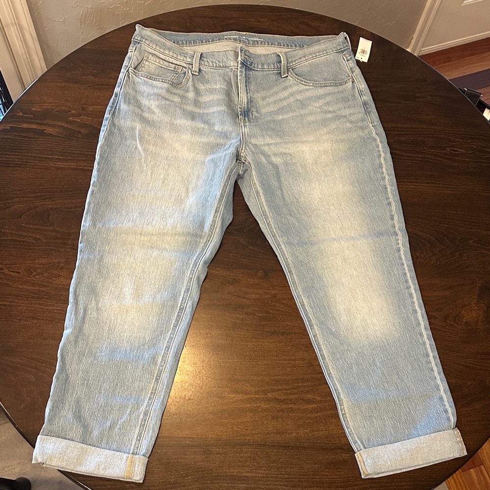 Old Navy Light Wash Boyfriend Jeans